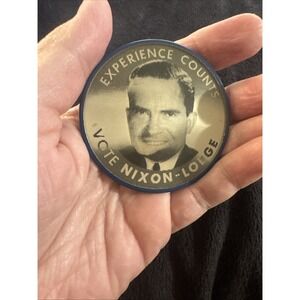 1960, Richard Nixon /‎ Lodge Flicker Button (Scarce / Vintage)